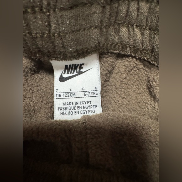Nike Kids Khaki colored Sweatpants - Picture 3 of 3